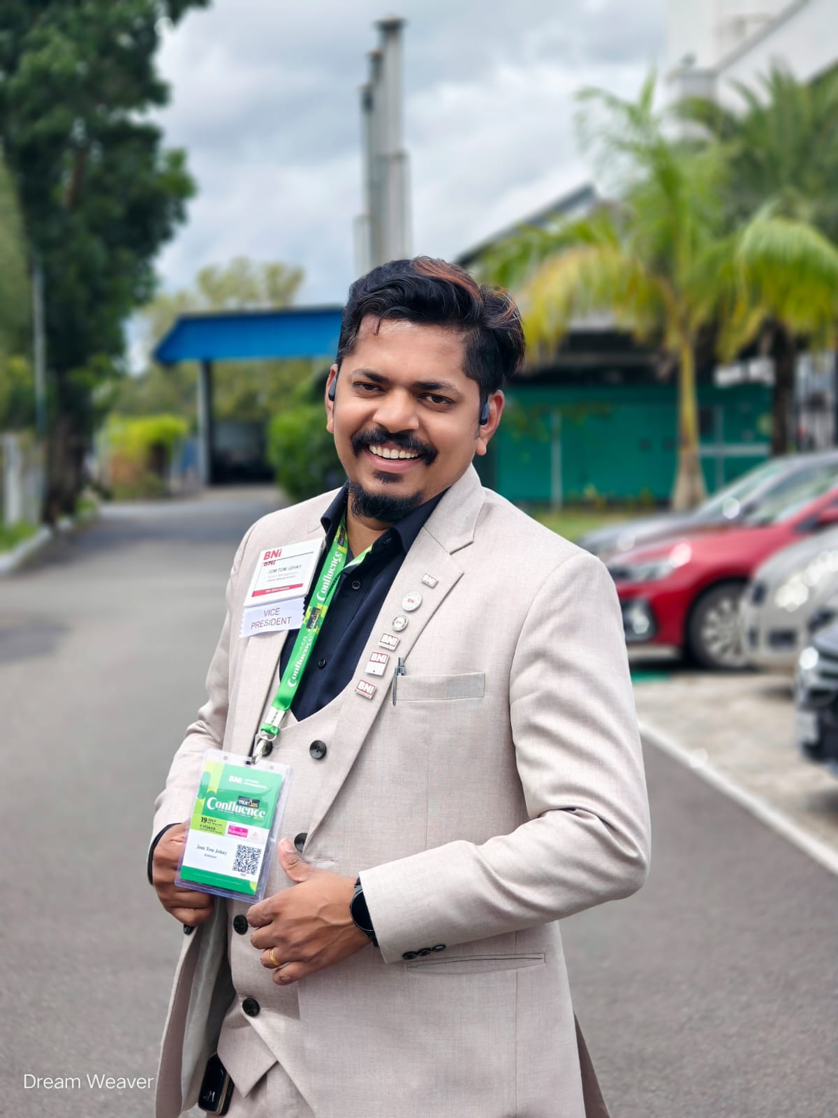 Jom Tom Johny - Founder & CEO